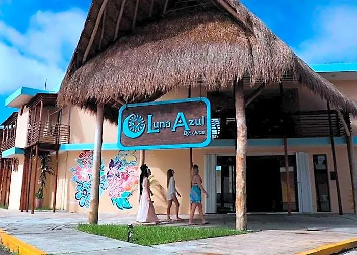 Luna Azul By Uvas Hotel 3*